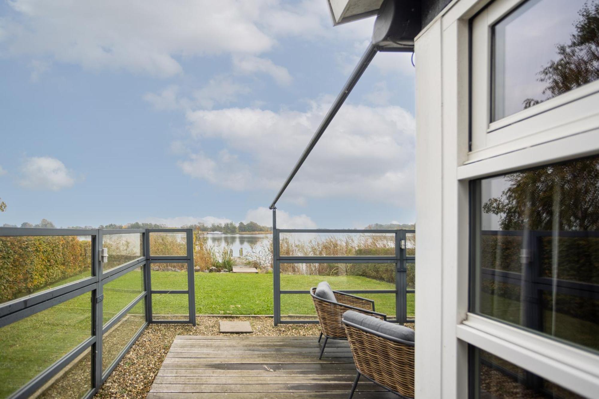Waterpark Oan 'E Poel Bij Sneekermeer Terherne Luaran gambar